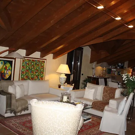 Attico Di Maru Bed and breakfast *
